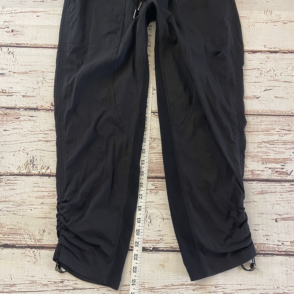 Lululemon Pants Women's 4 Dance Studio Cropped Black Gym Yoga‎  Ankle 24" Inseam - Picture 4 of 11